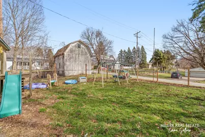 247 S Cressy Street, Freeport, MI 49325 - Photo 27