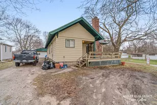 247 S Cressy St, Freeport, MI 49325 - Photo 33