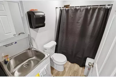 107 S Crystal Avenue, Benton Harbor, MI 49022 - Photo 21