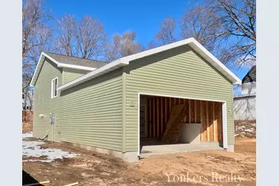 216 Leonard Street, Belding, MI 48809 - Photo 3