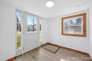 1497 Riblet St, Muskegon, MI 49445 - Photo 9