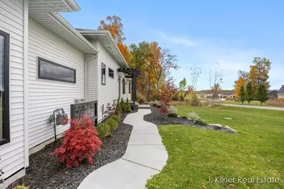9465 Wabasis Pointe Drive NE, Greenville, MI 48838 - Photo 11