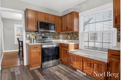 3474 McCracken Street, Norton Shores, MI 49441 - Photo 9