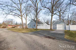 3474 McCracken St, Norton Shores, MI 49441 - Photo 31