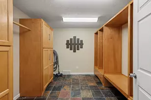 10466 N Riverview Dr, Plainwell, MI 49080 - Photo 21