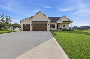 4736 Lexem Dr, Hudsonville, MI 49426 - Photo 1
