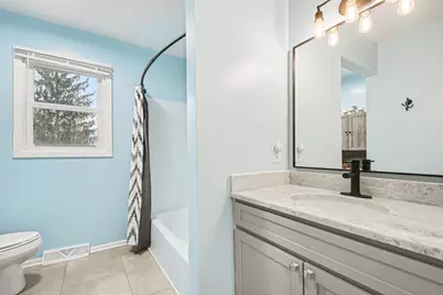 5887 Glenbrook Avenue SE, Kentwood, MI 49508 - Photo 9