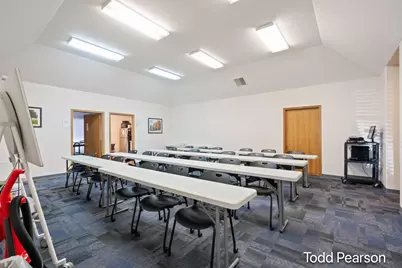 4211 Division Avenue N, Comstock Park, MI 49321 - Photo 33