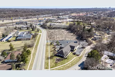 4211 Division Avenue N, Comstock Park, MI 49321 - Photo 35