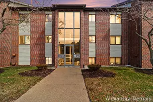 3312 Devonwood Hills Dr NE, Grand Rapids, MI 49525 - Photo 3