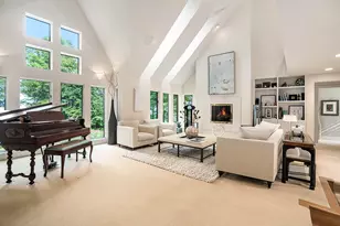 5285 N Lakeshore Dr, Holland, MI 49424 - Photo 19