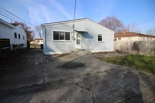 7521 Katherine St, Taylor, MI 48180 - Photo 3