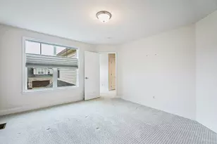 3077 N Spurway Dr, Ann Arbor, MI 48105 - Photo 35