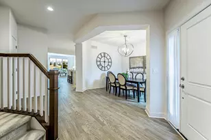 3077 N Spurway Dr, Ann Arbor, MI 48105 - Photo 3