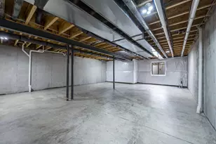 3077 N Spurway Dr, Ann Arbor, MI 48105 - Photo 41