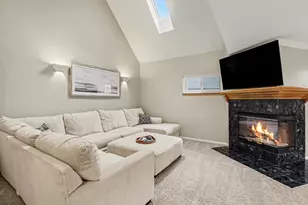 439 Sommerset Ct, Ann Arbor, MI 48103 - Photo 9