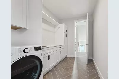 1053 Canterbury Street, Birmingham, MI 48009 - Photo 23