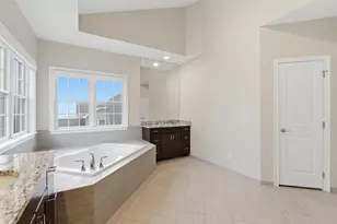 2424 Highland Dr, Ann Arbor, MI 48105 - Photo 41