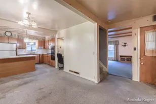 926 E Main Street SE, Lowell, MI 49331 - Photo 7