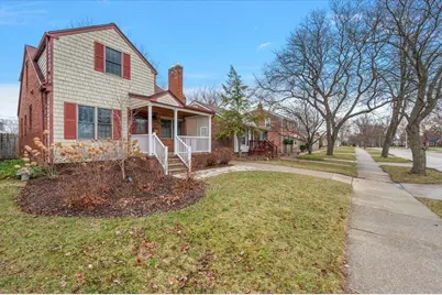 1218 Roslyn Road, Grosse Pointe Woods, MI 48236 - Photo 7