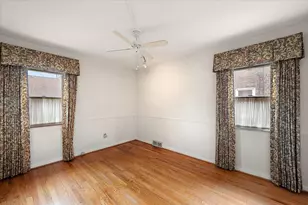 1218 Roslyn Rd, Grosse Pointe Woods, MI 48236 - Photo 41