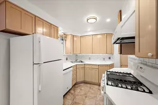 1218 Roslyn Rd, Grosse Pointe Woods, MI 48236 - Photo 33