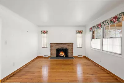 1218 Roslyn Road, Grosse Pointe Woods, MI 48236 - Photo 25