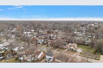 1218 Roslyn Road, Grosse Pointe Woods, MI 48236 - Photo 17