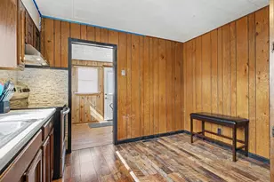 329 Chippewa St, Buchanan, MI 49107 - Photo 9