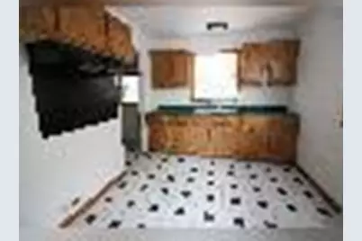 936 E Mahan Avenue, Hazel Park, MI 48030 - Photo 7