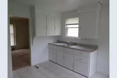 17538 Matthews Street, Riverview, MI 48193 - Photo 5