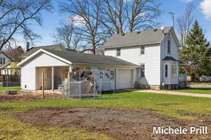 902 S Hayes St, Hastings, MI 49058 - Photo 5