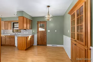 340 Collindale Ave SW, Grand Rapids, MI 49534 - Photo 7