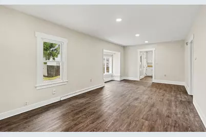 1015 Pearl Street, Lansing, MI 48906 - Photo 5