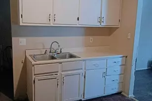 6121 Plainview Ave, Detroit, MI 48228 - Photo 7