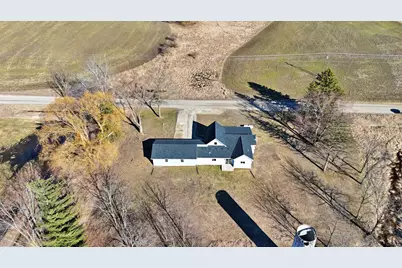 105 40th Avenue, Six Lakes, MI 48886 - Photo 41