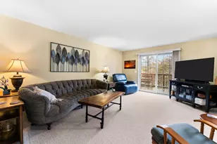 6511 Forest Beach Dr, Brighton, MI 48116 - Photo 11