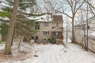 6511 Forest Beach Dr, Brighton, MI 48116 - Photo 3