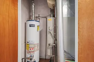 7134 Maplewood Dr, Temperance, MI 48182 - Photo 17