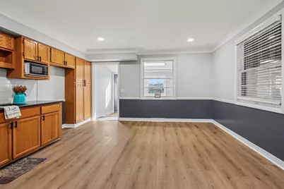 7134 Maplewood Drive, Temperance, MI 48182 - Photo 7