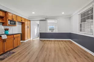 7134 Maplewood Dr, Temperance, MI 48182 - Photo 7