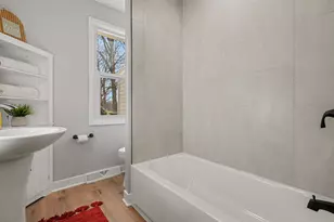 7134 Maplewood Dr, Temperance, MI 48182 - Photo 9