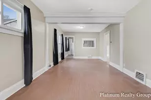 254 W Southern Ave, Muskegon, MI 49441 - Photo 9