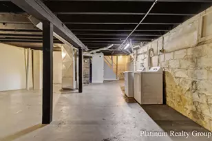 254 W Southern Ave, Muskegon, MI 49441 - Photo 29