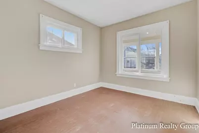 254 W Southern Avenue, Muskegon, MI 49441 - Photo 23