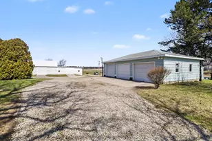 6629 N Branch Rd, Benton Harbor, MI 49022 - Photo 27