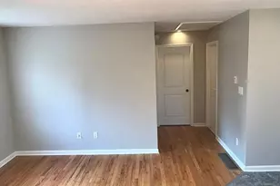 5647 Averill Ave SW, Grand Rapids, MI 49548 - Photo 7