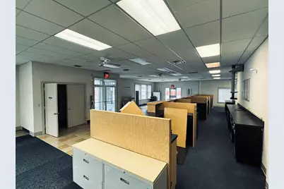 2815 E Michigan Avenue, Jackson, MI 49202 - Photo 3