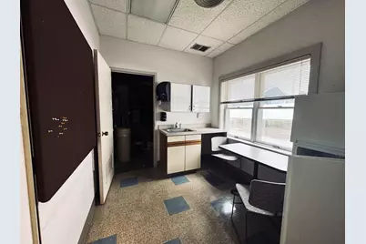 2815 E Michigan Avenue, Jackson, MI 49202 - Photo 7