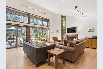 3635 Fox Hunt Drive, Ann Arbor, MI 48105 - Photo 5